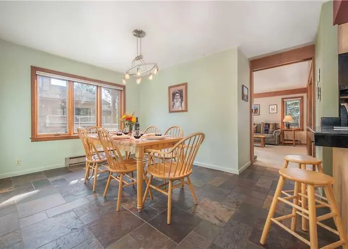 Rmr: Teewinot A2 Condo In Teton Village