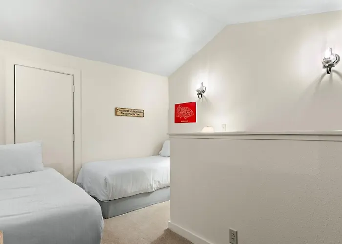 Rmr: Rendezvous A5 Condo In Teton Village